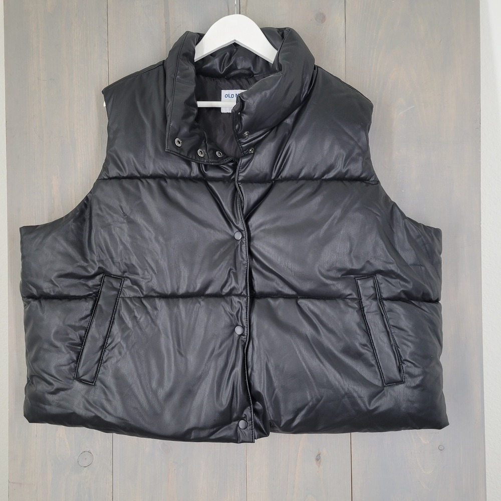 Old Navy Puffer Vest Womens 2X Black Faux Leather Quilted Snap Front Outerwear